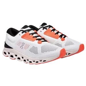 On Cloudstratus 3 Shoes In Undyed-White/Sand